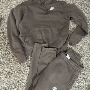 Nike Women's Brown Hoodie & Joggers Set